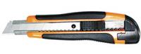 Нож пистолетный упрочнённый ширина 18мм, с автофиксатором и обрезиненным  корпусом П067-919 ПЕТРОВИЧ